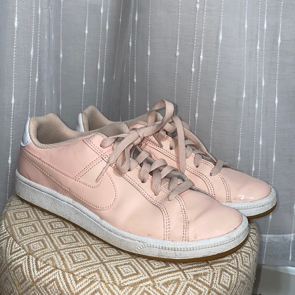 Light pink Nike shoes